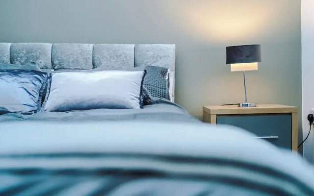 3 Bed-sleeps 5-garden-parking