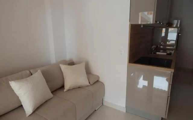 Apartment Lorimar