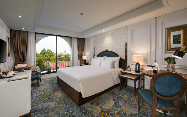The Oriental Jade Hotel