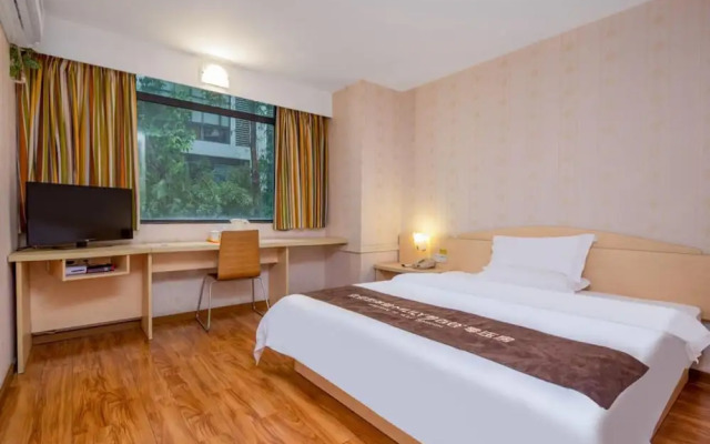 Leo Boutique Hotel
