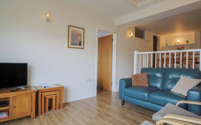 Greystones Flat