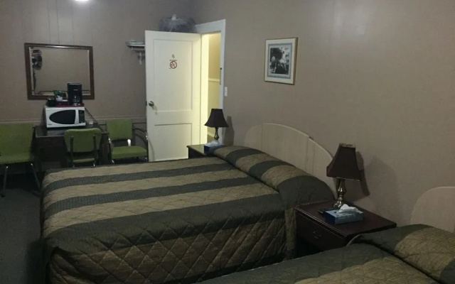 Kings Hotel & Motel