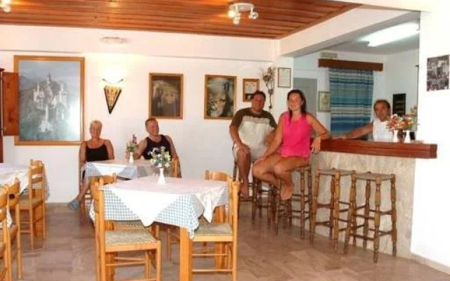 Vlachakis Beach