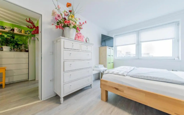 6757 Private Room Laatzen