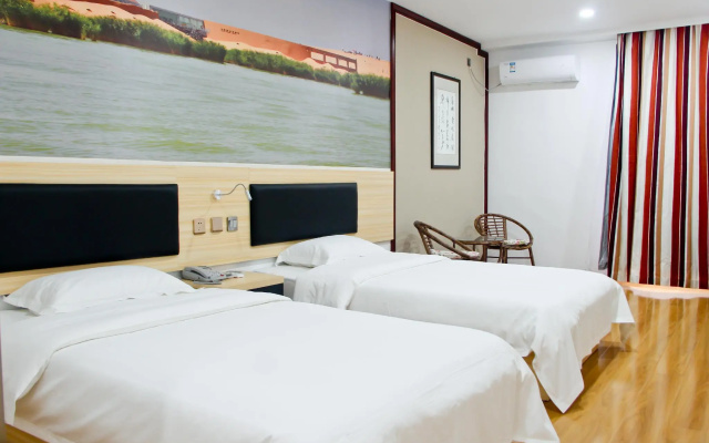 Thank Inn Chain Hotel Shandong Dezhou Decheng District Wanda Plaza