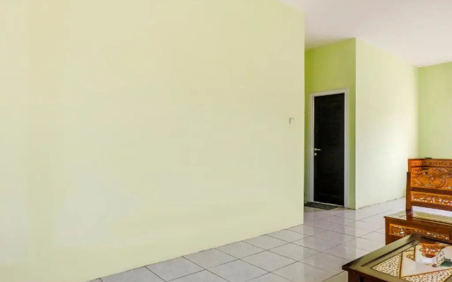 SPOT ON 2081 Sriwijaya Family Residence
