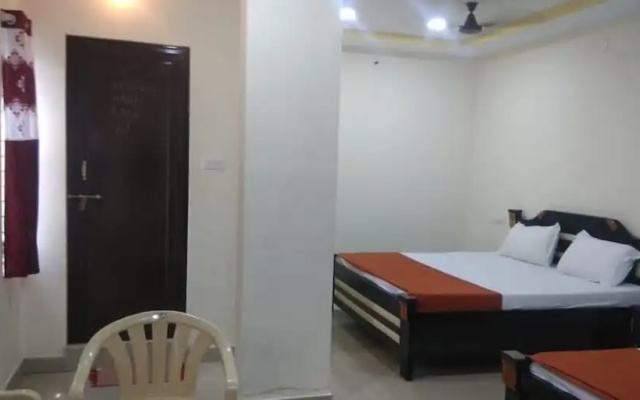Iroomz Hotel Sri Kanya Residency