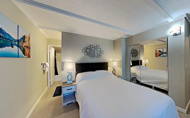 Spacious 2 BR Units at 1849 Condos With Free Pool, Parking & Wifi