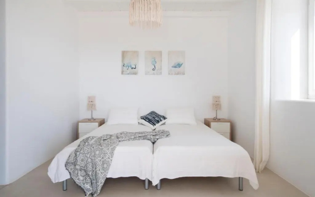 White Santa Maria Villa