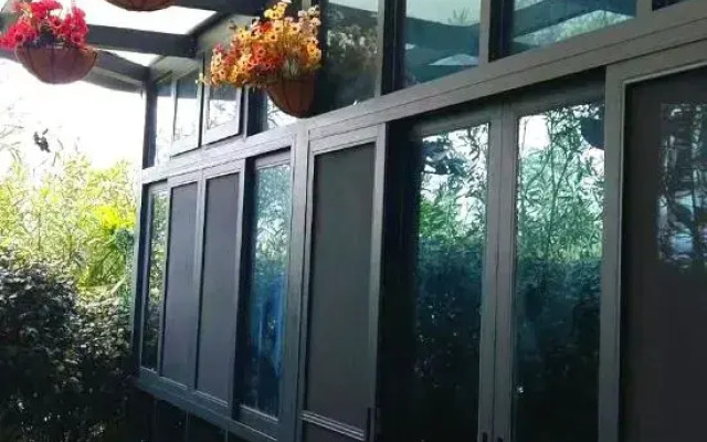 Deep Breathe Inn