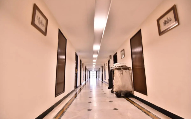 Simsan Hotel Koyambedu