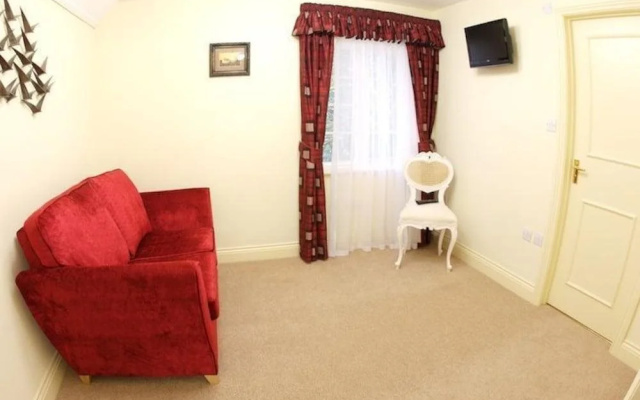 Highdown Hotel & Restaurant – RelaxInnz