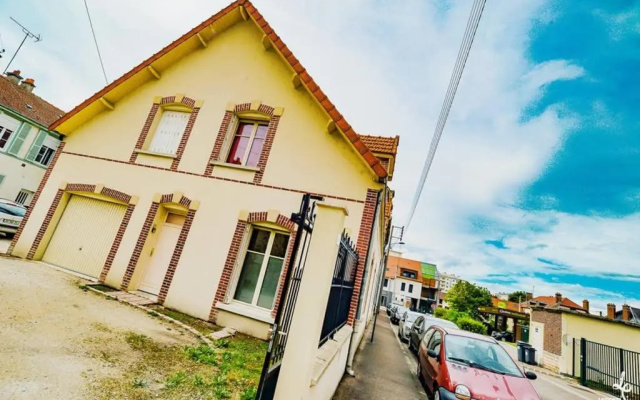 Duplex Centre Ville 6 Personnes (Wifi/Parking)