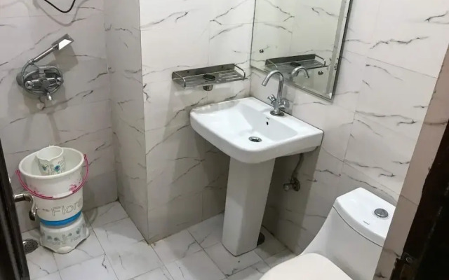 Hotel Ambassador Katra