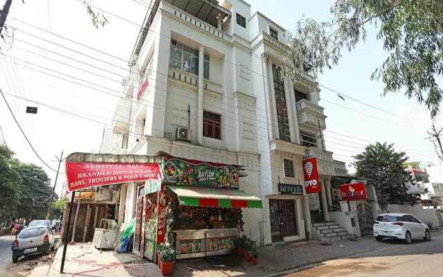 OYO 2801 Magnate Hotel