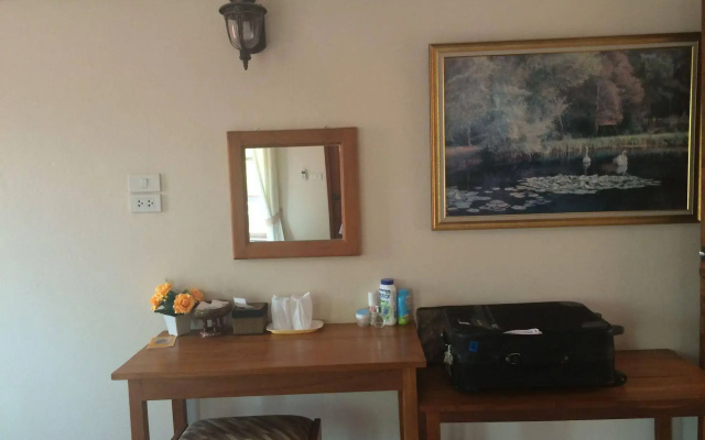 Pornpong House