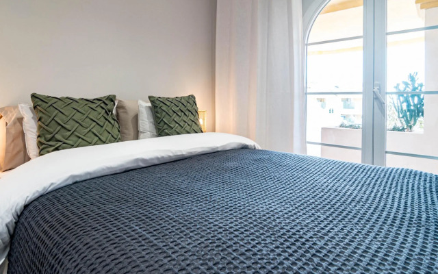 SAA3- Spacious apartment close to beach