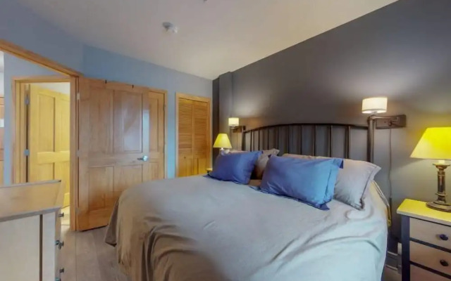 1 Bedroom Mountain Condo in River Run Village with Beautiful Mountain Views and Walking Distance to Ski