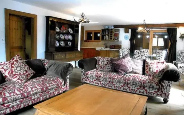 Chalet Grouse