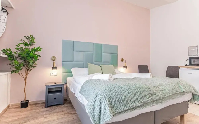 Comfy Barrier Free Studio Westbahnhof