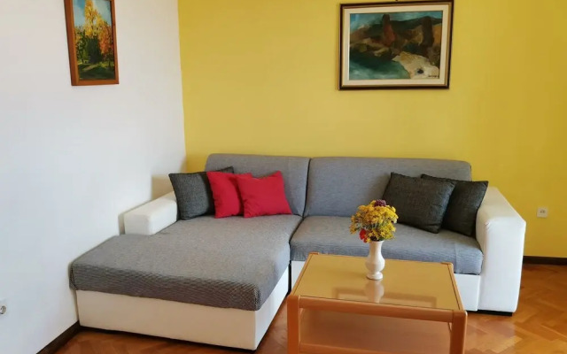 Apartment Sunny Apartment