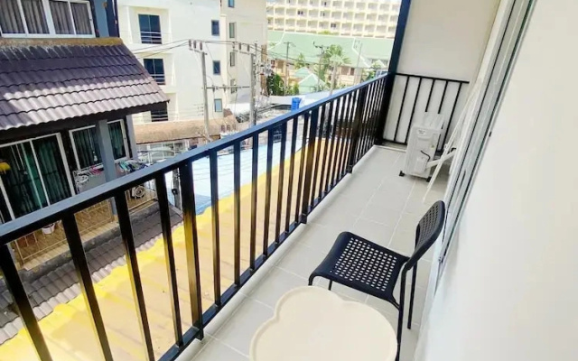 SJ Beach House Patong