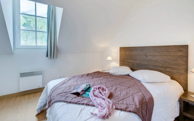 Spacious Valley Stay for Seven