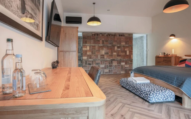 The Sleeping Giant - Pen Y Cae Inn