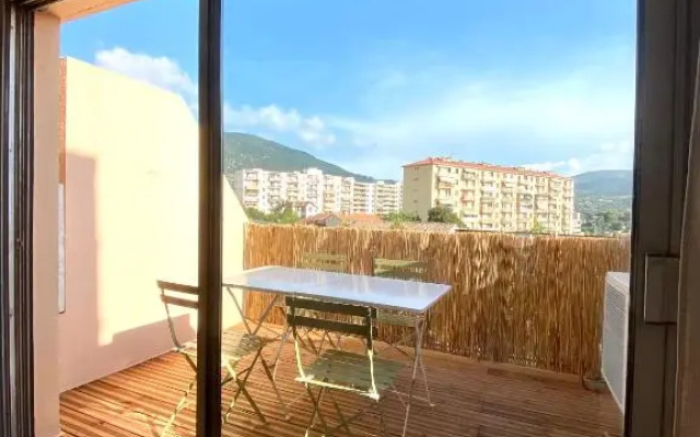 Superbe T2 équipé proche centre ville Ajaccio avec parking
