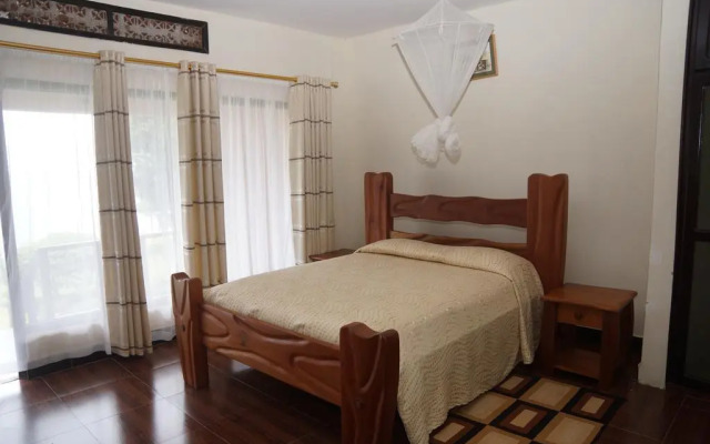 Garuga Resort Beach Hotel
