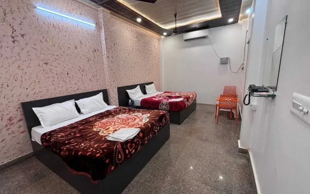 Hotel Gurudev Palace