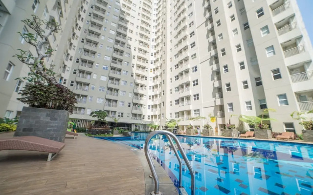 Luxurious 1BR Apartment @ Parahyangan Residence