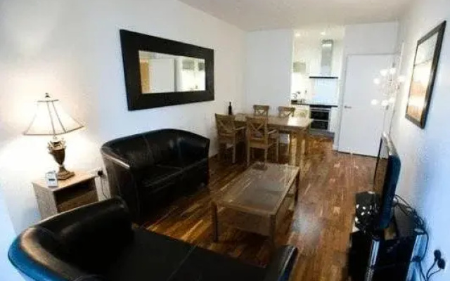 Discovery Dock Apartments East