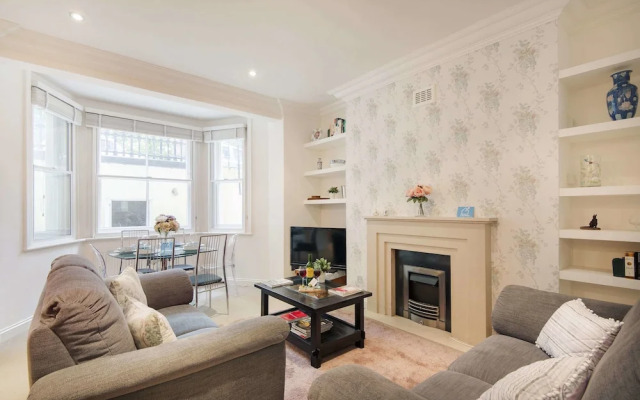 The Earl's Court Square Residence - RNCN