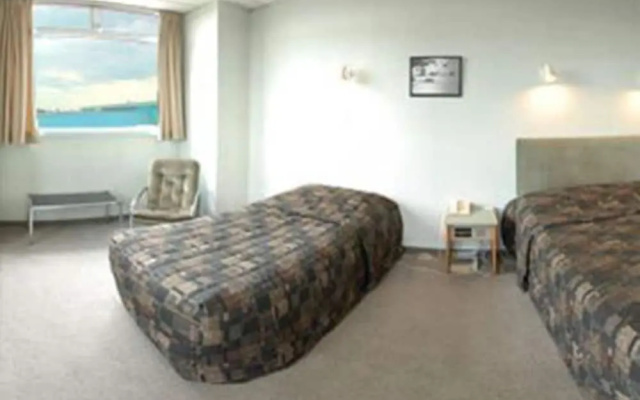 Equestrian Hotel