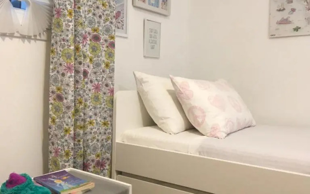 Evelina’s apartment