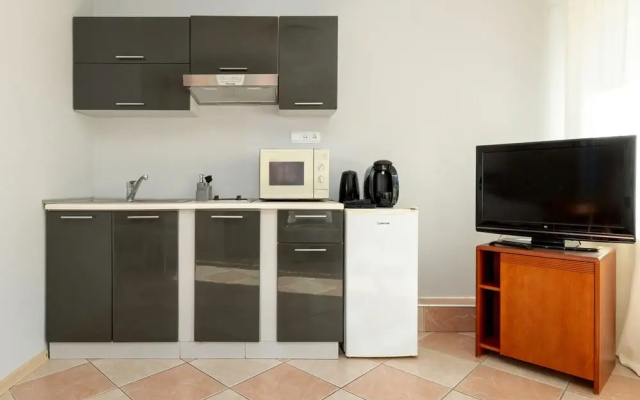 Holiday Studio in Rewal, Breakfast Included