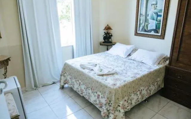 Hotelinho Urca Guest House