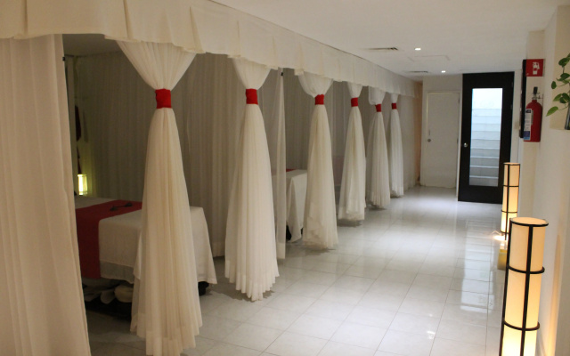 Bel Air Collection and Spa Cancun Resort