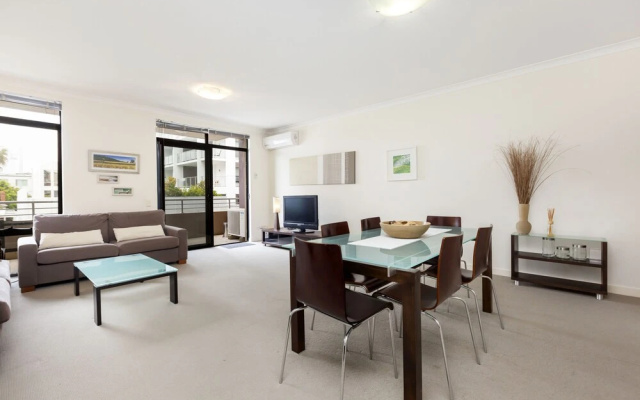 Executive Spacious Inner City Apartment