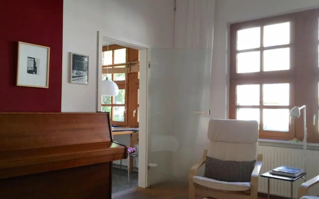 Art-Apartment-Leo