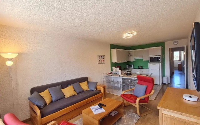 Apartment With Full Amenities
