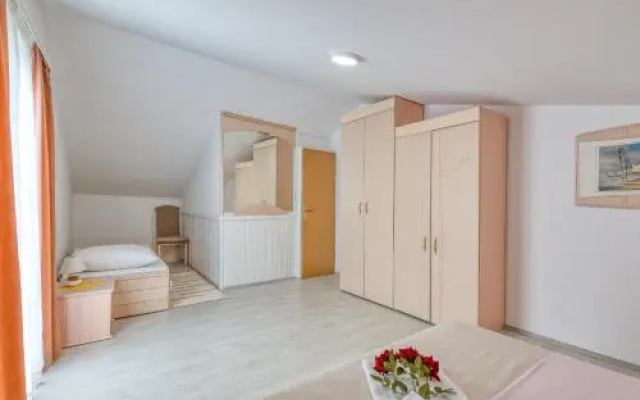 Apartment complex Slavica