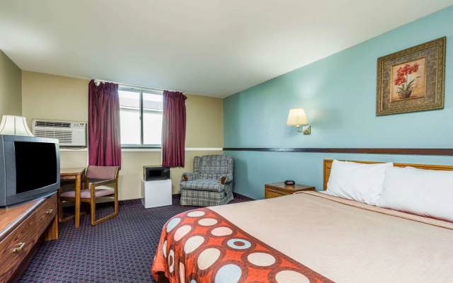Super 8 By Wyndham Fergus Falls