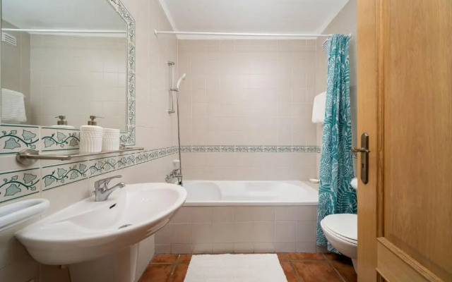 Family Holiday Apartment - Centrally Located - Vale de Parra