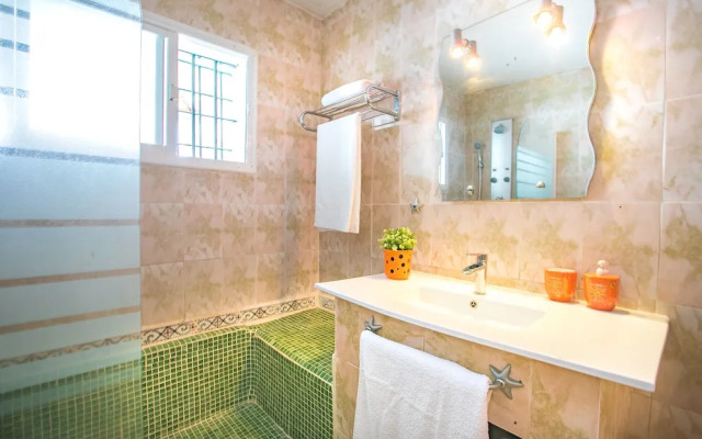 Oleholidays Villa Loleta