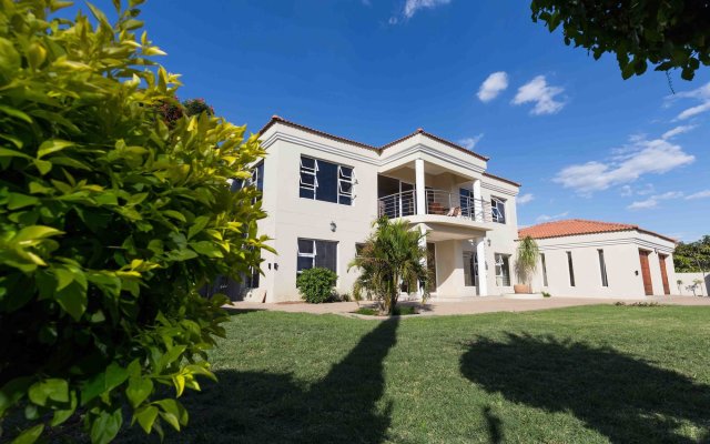 The Studio Guest House in Gaborone, Botswana from 717$, photos, reviews - zenhotels.com