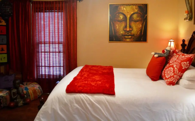 Distinctive Inns of Kingsville Inn136