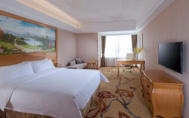 Vienna Hotel Guangzhou Huadu Shiling Leather City