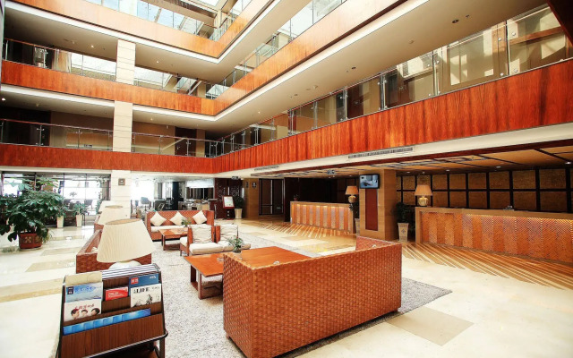Titan Paradise Xiamen Hotel